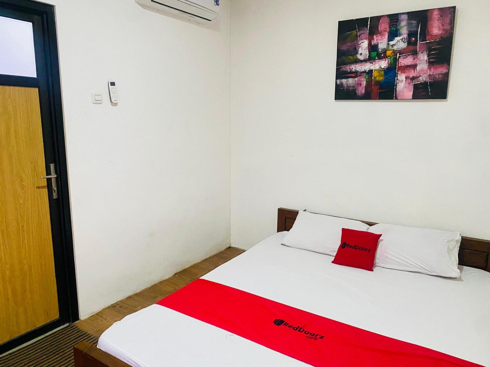 Reddoorz Syariah Near Wisata Durensewu Pandaan Jetak Екстериор снимка