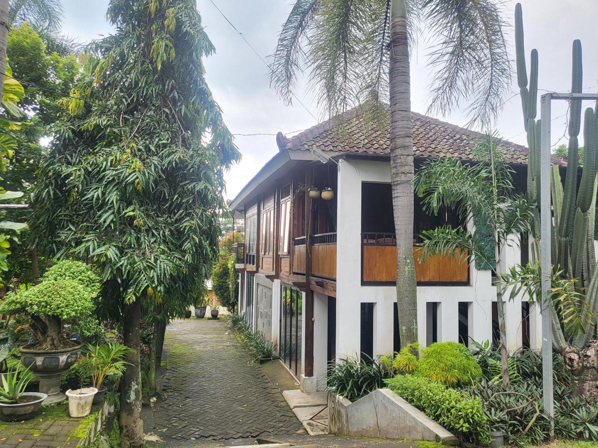 Reddoorz Syariah Near Wisata Durensewu Pandaan Jetak Екстериор снимка