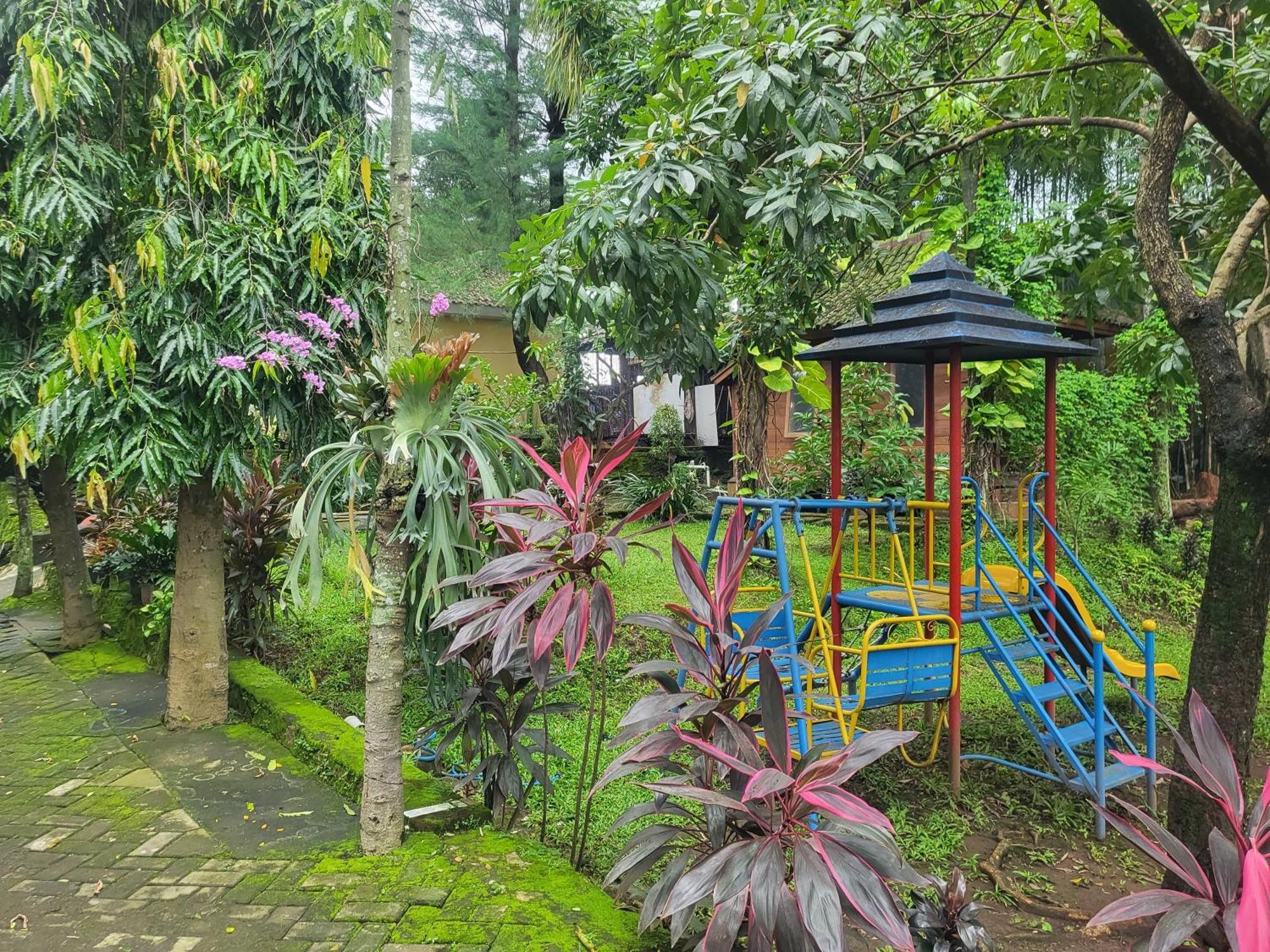 Reddoorz Syariah Near Wisata Durensewu Pandaan Jetak Екстериор снимка